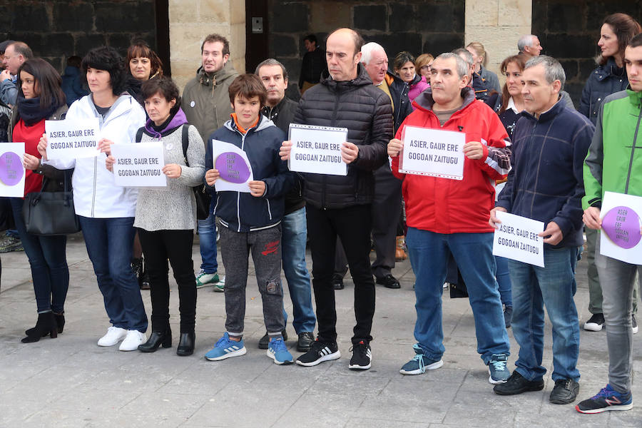 Miles de ciudadanos y ciudadanas han salido este domingo a las calles para denunciar la violencia machista y mostrar su solidaridad con las víctimas de la violencia de género. Fotografías de Donostia, Irun y Urnieta