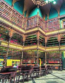 Imagen secundaria 2 - De arriba a abajo: la George Peabody de Baltimore, la Sala Lambrouste de París y el Real Gabinete de Río de Janeiro.