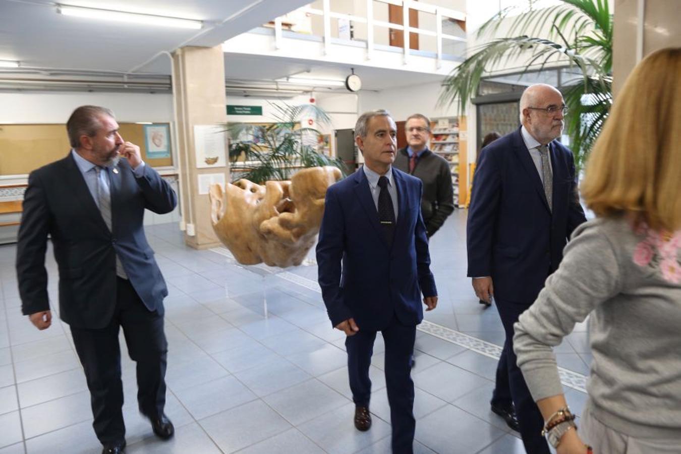 Celebración de las IV Jornadas sobre Terrorismo bajo el título «Lucha contra el terrorismo y Derechos Humanos», organizadas por la AVT y la Asociación-Plataforma de Apoyo a las Víctimas del Terrorismo.