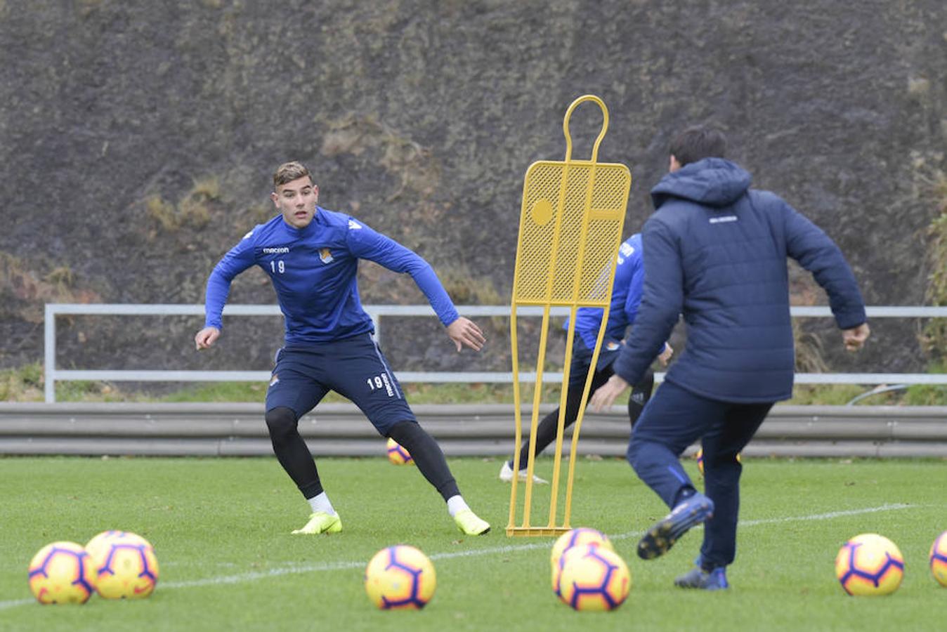Los de Asier Garitano han efectuado el último entrenamiento de la semana antes de medirse este domingo al Betis en Sevilla