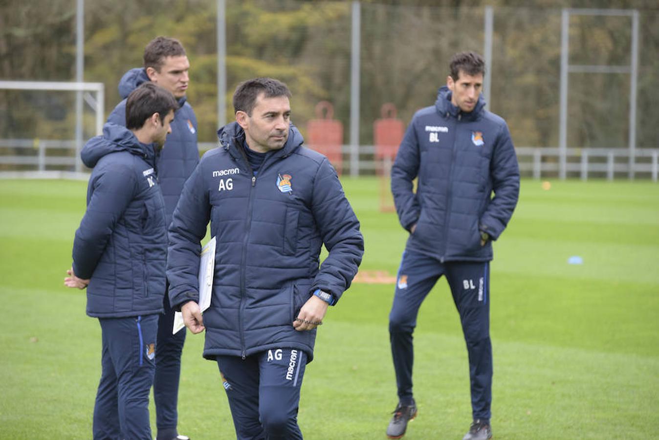 Los de Asier Garitano han efectuado el último entrenamiento de la semana antes de medirse este domingo al Betis en Sevilla