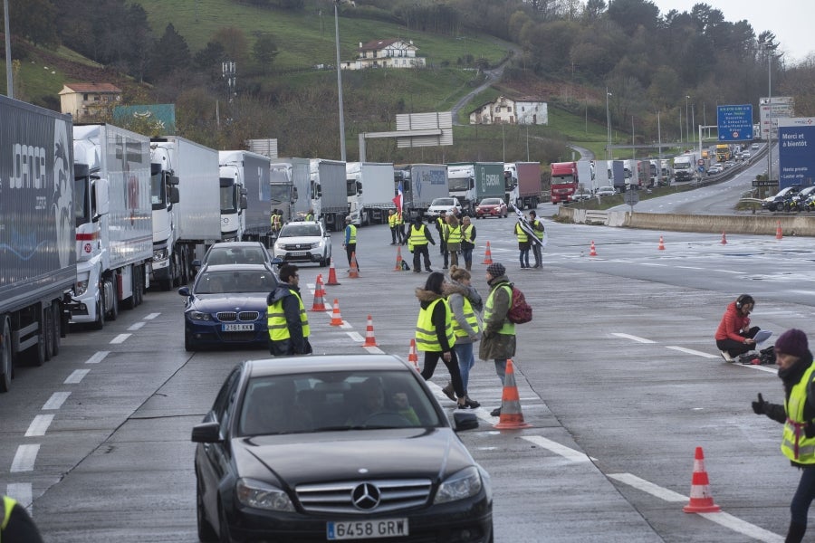 La protesta de los 'chalecos amarillos' en Francia está dejando sus consecuencias a este lado de la frontera.