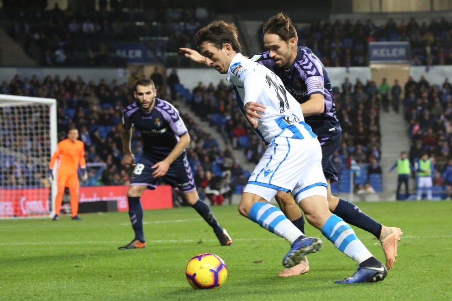 Los txuri-urdin se volcaron contra la portería rival sin ser capaces de materializar las numerosas ocasiones de gol (1-2). 