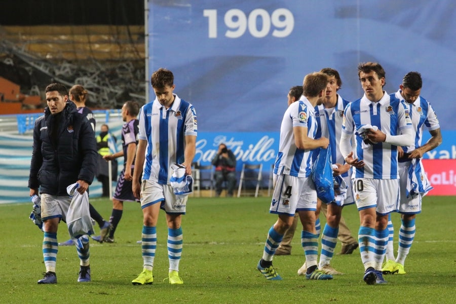 Los txuri-urdin se volcaron contra la portería rival sin ser capaces de materializar las numerosas ocasiones de gol (1-2). 