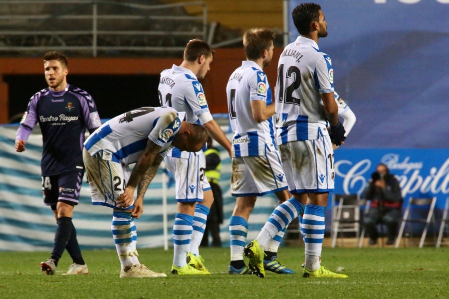 Los txuri-urdin se volcaron contra la portería rival sin ser capaces de materializar las numerosas ocasiones de gol (1-2). 