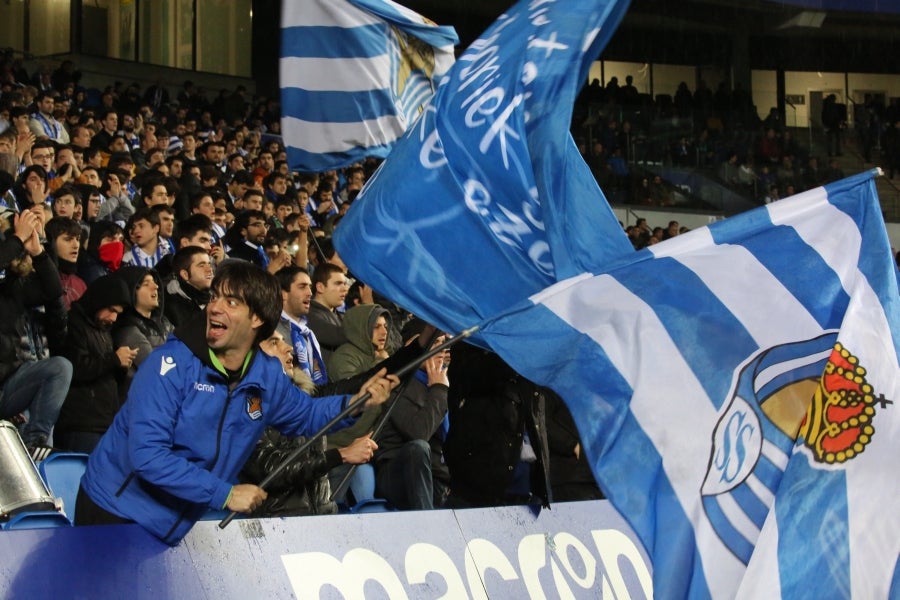 Los txuri-urdin se volcaron contra la portería rival sin ser capaces de materializar las numerosas ocasiones de gol (1-2). 