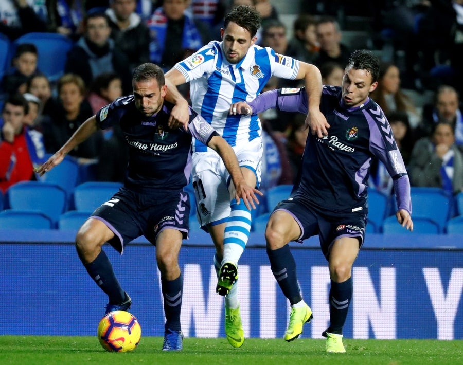 Los txuri-urdin se volcaron contra la portería rival sin ser capaces de materializar las numerosas ocasiones de gol (1-2). 