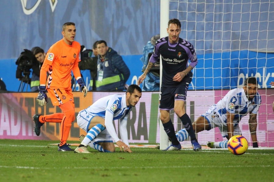 Los txuri-urdin se volcaron contra la portería rival sin ser capaces de materializar las numerosas ocasiones de gol (1-2). 