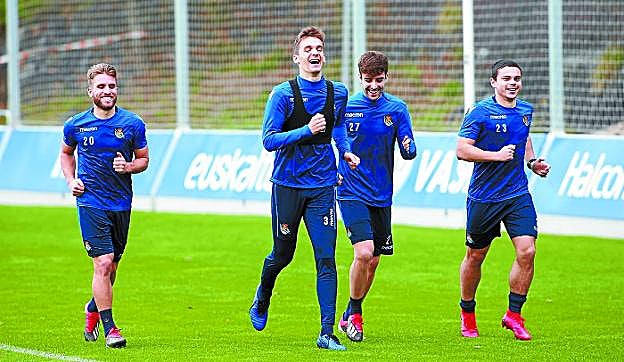 Kevin, Llorente, Concha y Sangalli se ejercitan al margen del grupo ayer en el Z1. 