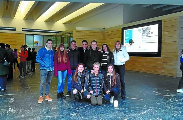 Alumnos de Magale en el Kursaal de Donostia. 