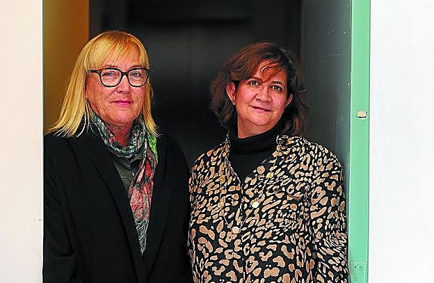 Ponentes. Amelia Ariño y Ana Gaspar relataron ayer en Portalea la experiencia de Zaragoza. 