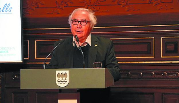 Manuel Castells, durante su intervención de ayer.