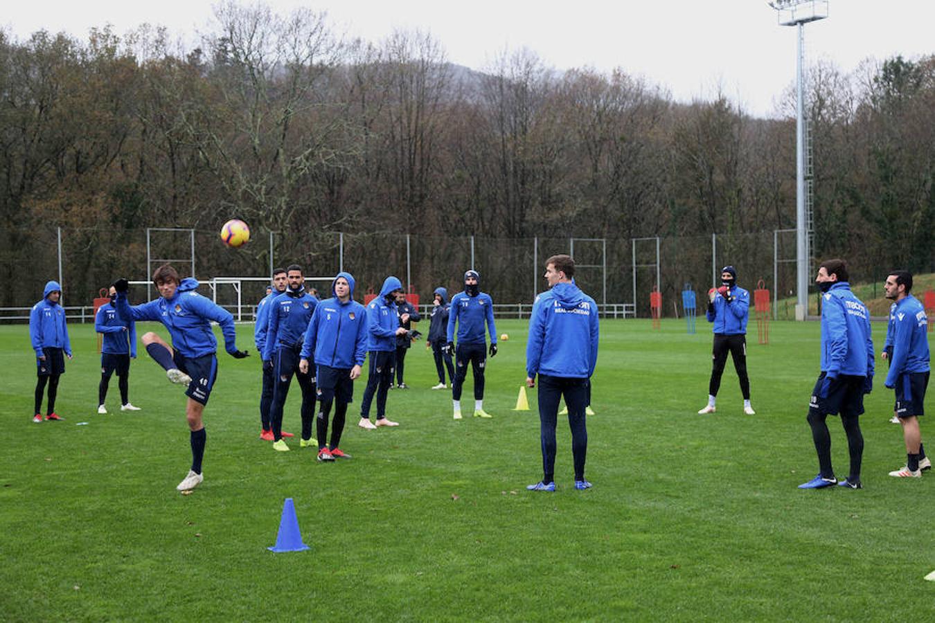 El equipo txuri-urdin se ha ejercitado hoy en Zubieta antes de medirse este sábado al Getafe