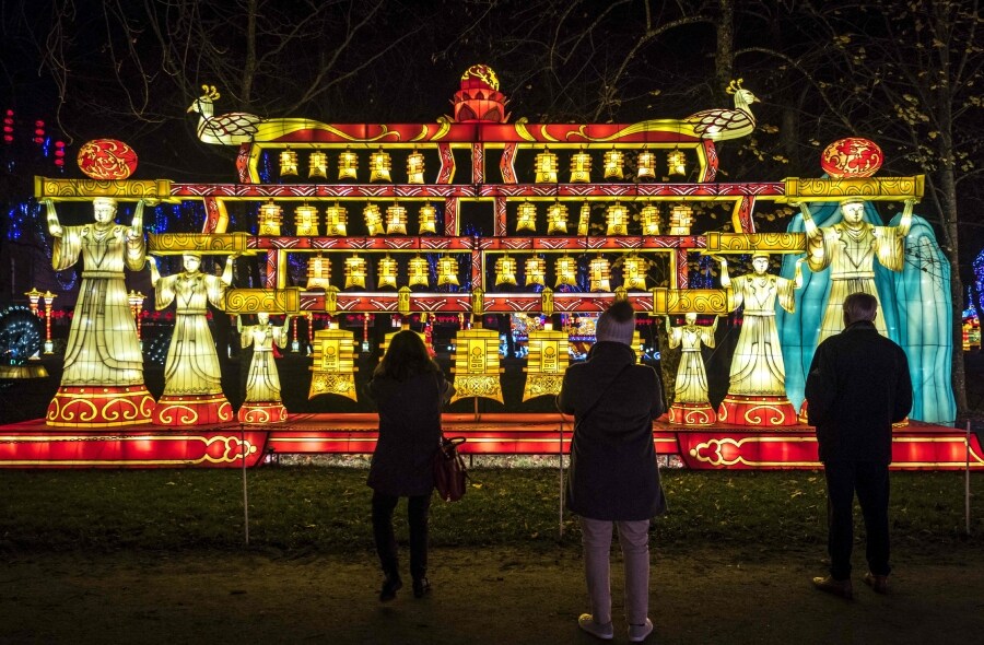 Construcciones monumentales custodian el parque Gaillac, en Francia. Se trata del Festival de Farolillos, cuyos protagonistas son esculturas de gran tamaño que recuerdan la cultura china.