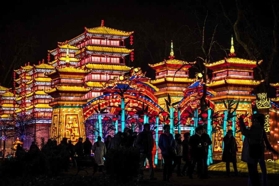 Construcciones monumentales custodian el parque Gaillac, en Francia. Se trata del Festival de Farolillos, cuyos protagonistas son esculturas de gran tamaño que recuerdan la cultura china.