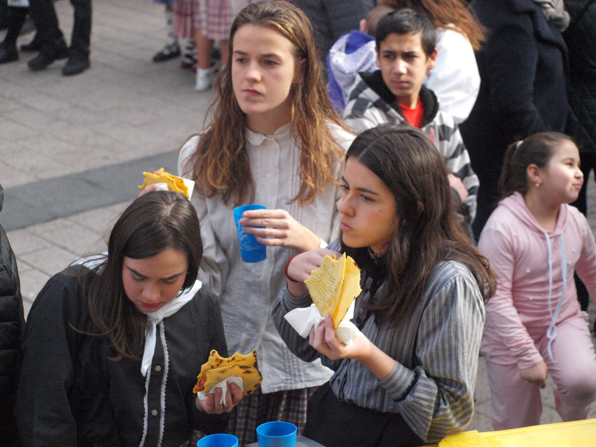 Fotos: Talos, txistorra y sidra se adueñan de Azpeitia