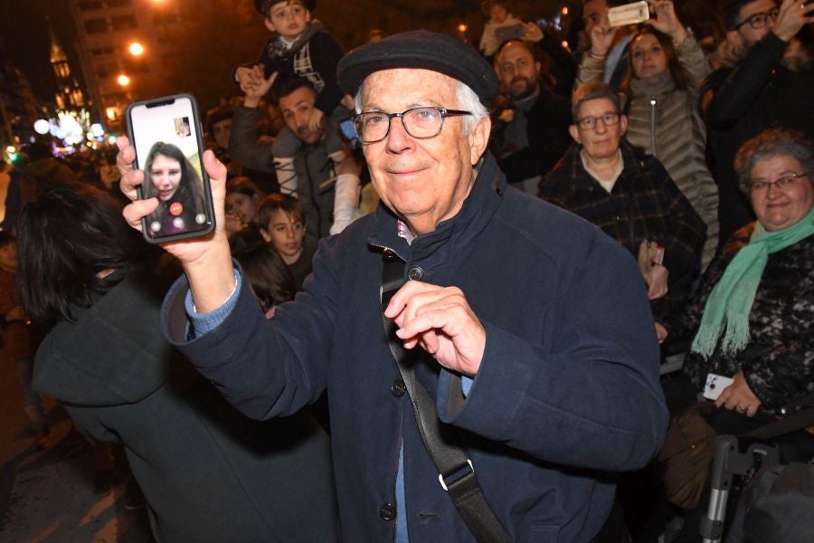 Mari Domingi y Olentzero han recibido las cartas de los más pequeños