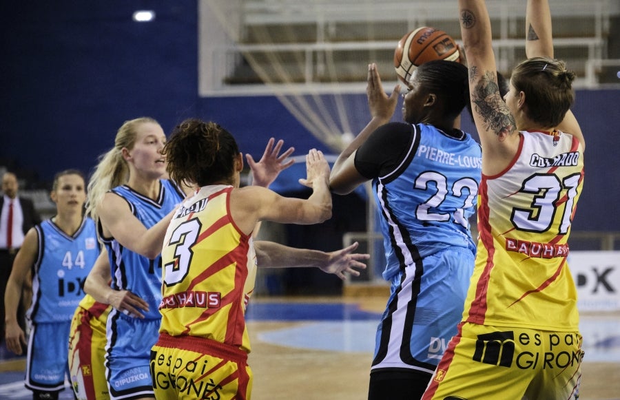 IDK Gipuzkoa ha perdido esta tarde en el Gasca 60-74 ante el líder de la Liga Día el Girona.