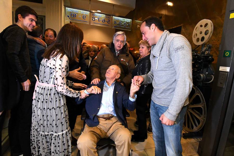 Homenaje a Miguel Gallastegui durante su centenario.  Campeón manomanista en tres ocasiones, en 1948, 1950 y 1951 , marcó una época dentro de la pelota a mano y fue quien tomó el relevo a Atano III en la cúspide de la modalidad