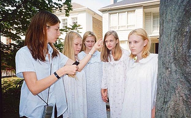 Sofia Coppola, en el rodaje de 'Las vírgenes suicidas'.