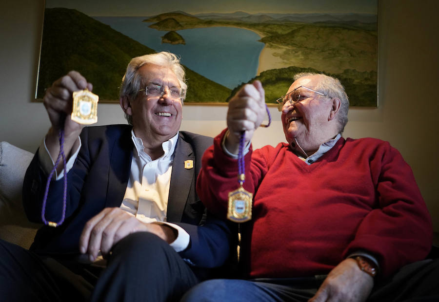 Juan Mari Arzak y Pedro Miguel Etxenike, únicos Medallas de Oro de San Sebastián con vida, charlan sobre la ciudad reunidos por DV 