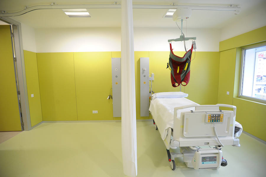 El Hospital de Eibar pondrá en marcha este miércoles una de sus nuevas unidades de hospitalización, que tiene capacidad para atender a unos 25 o 30 pacientes al mes. 