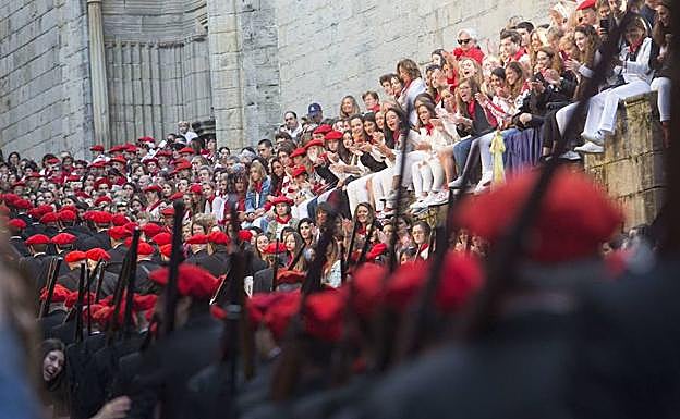 Seguridad sanciona a 14 personas vinculadas con el Alarde de Hondarribia
