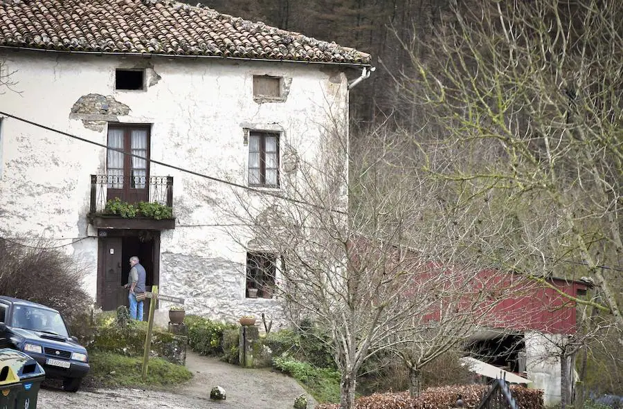 Este barrio de Tolosa se halla en las faldas septentrionales del Balerdi y cuenta con una acusada individualidad geográfica