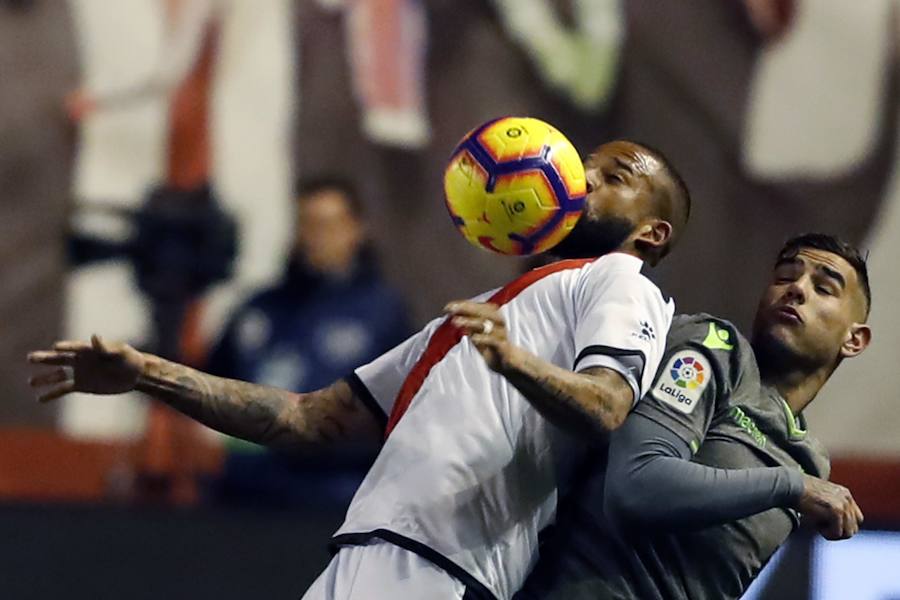 Partido muy disputado en Vallecas de la Real Sociedad