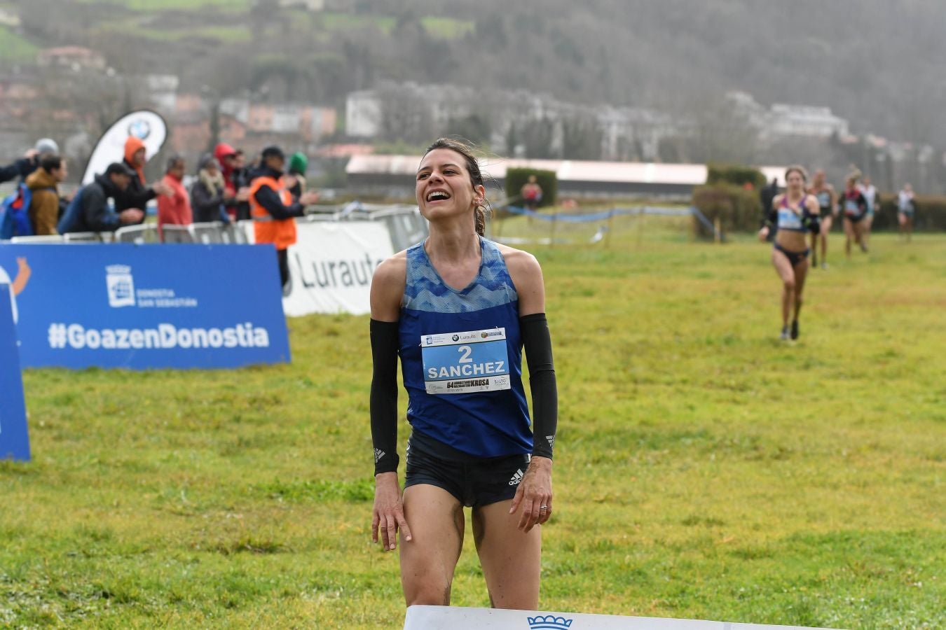 Infernal mañana en el hipódromo donostiarra, con poco público