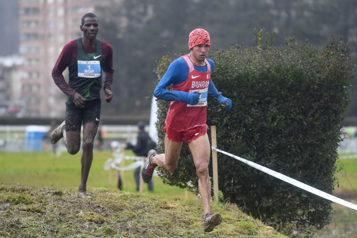 Infernal mañana en el hipódromo donostiarra, con poco público