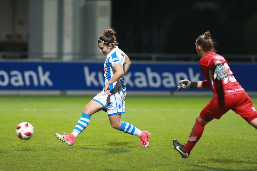 La Real femenina ha goleado este miércoles al Rayo Vallecano en Zubieta. El resultado final ha sido 4-0.