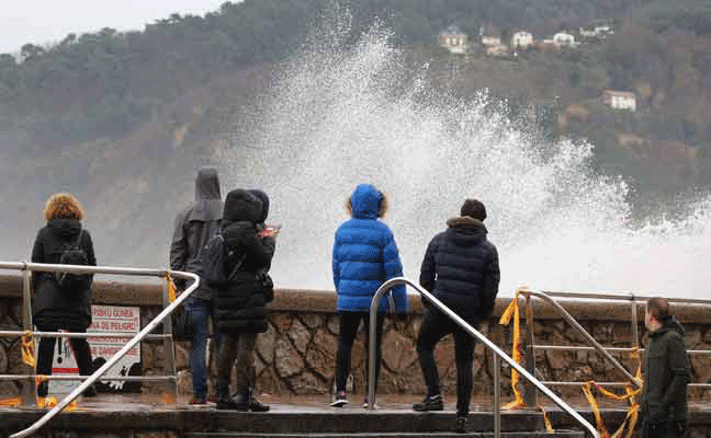 La lluvia ha sido protagonista durante toda la mañana