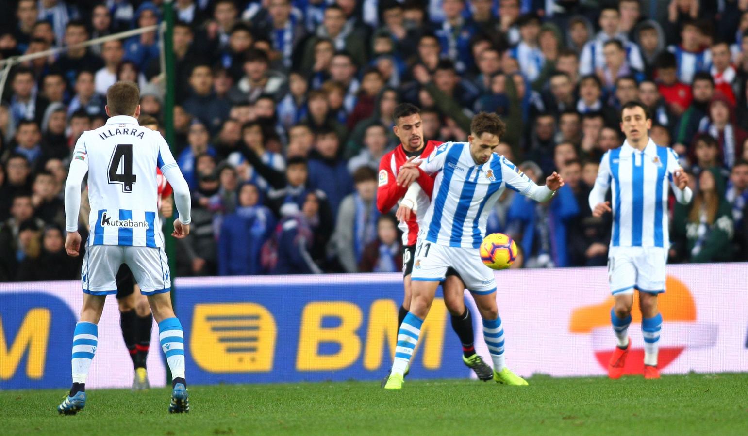 Las mejores imágenes del derbi entre la Real Sociedad y el Athletic en Anoeta. 