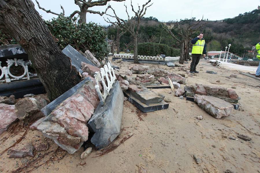 Se cumplen cinco años del 'Tsunami' que arrasó la costa guipuzcoana. Repasa las fotos de aquella jornada.