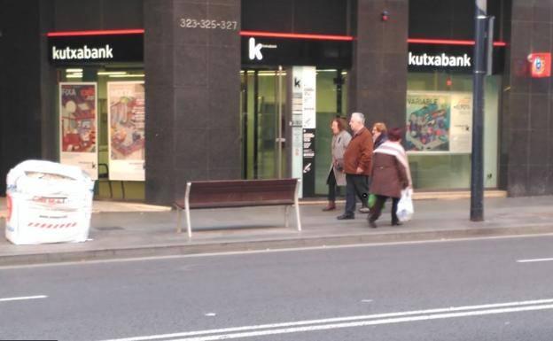 Sucursal de Kutxabank en el barrio barcelonés de Sants. 