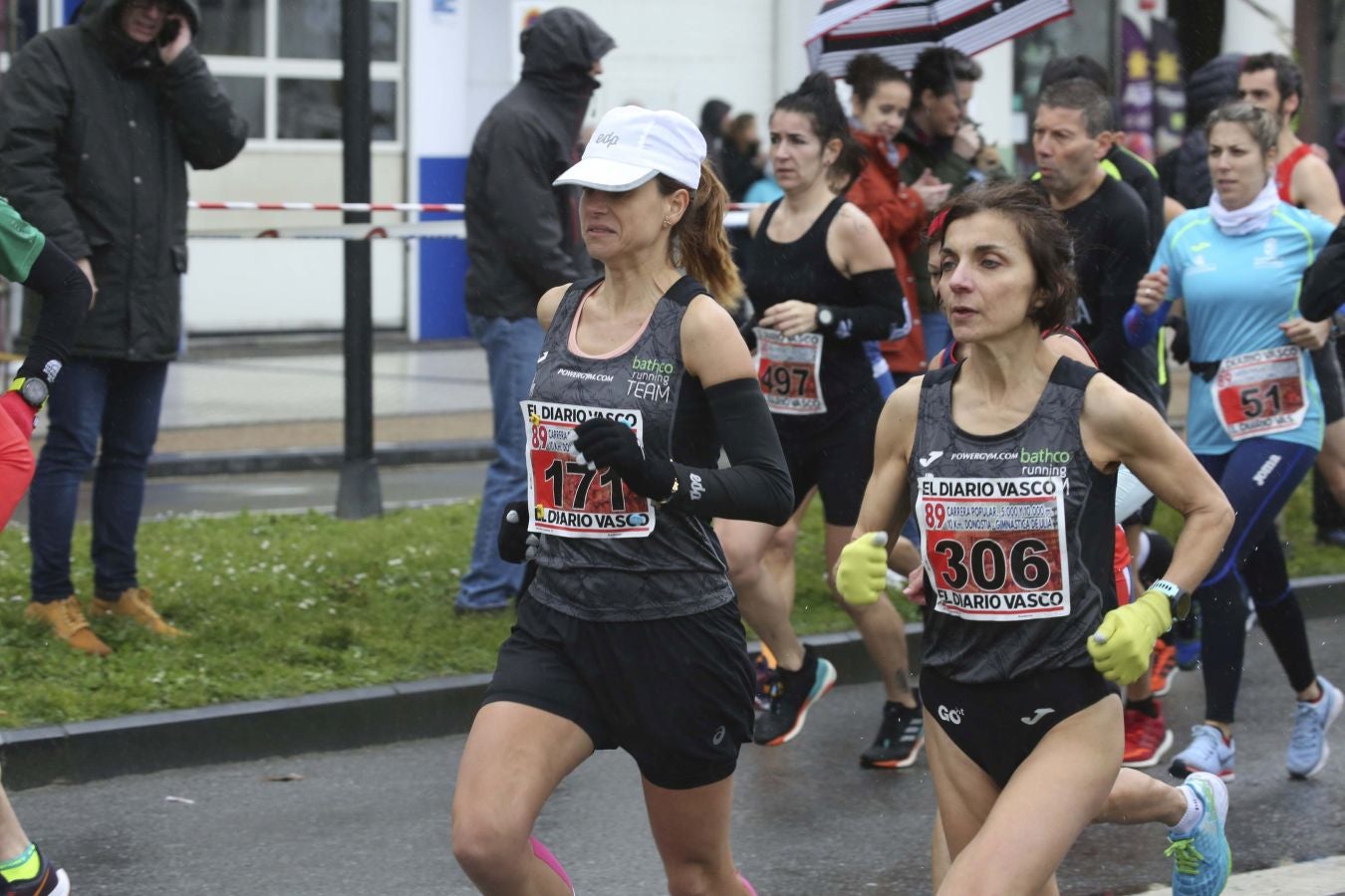 Lluvia, frío y triunfos muy reñidos en los 10 kilómetros de la Gimnástica de Ulía 