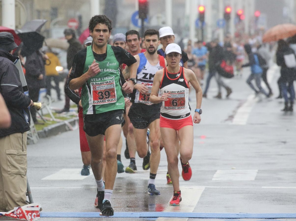 Lluvia, frío y triunfos muy reñidos en los 10 kilómetros de la Gimnástica de Ulía 