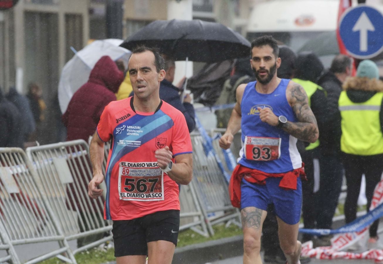 Lluvia, frío y triunfos muy reñidos en los 10 kilómetros de la Gimnástica de Ulía 