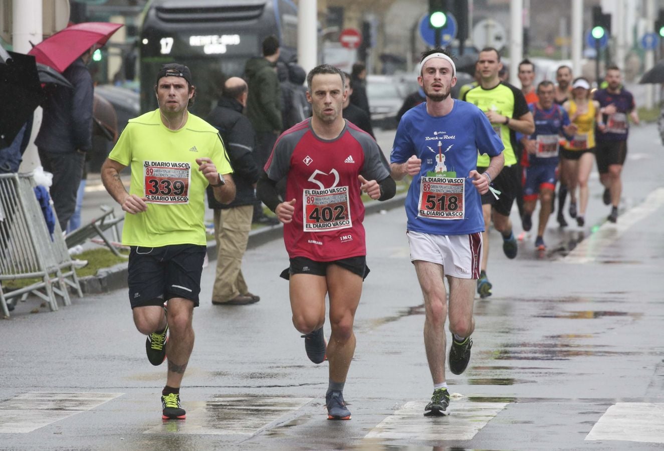 Lluvia, frío y triunfos muy reñidos en los 10 kilómetros de la Gimnástica de Ulía 