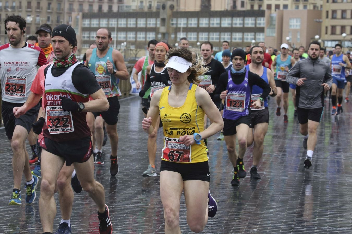 Lluvia, frío y triunfos muy reñidos en los 10 kilómetros de la Gimnástica de Ulía 