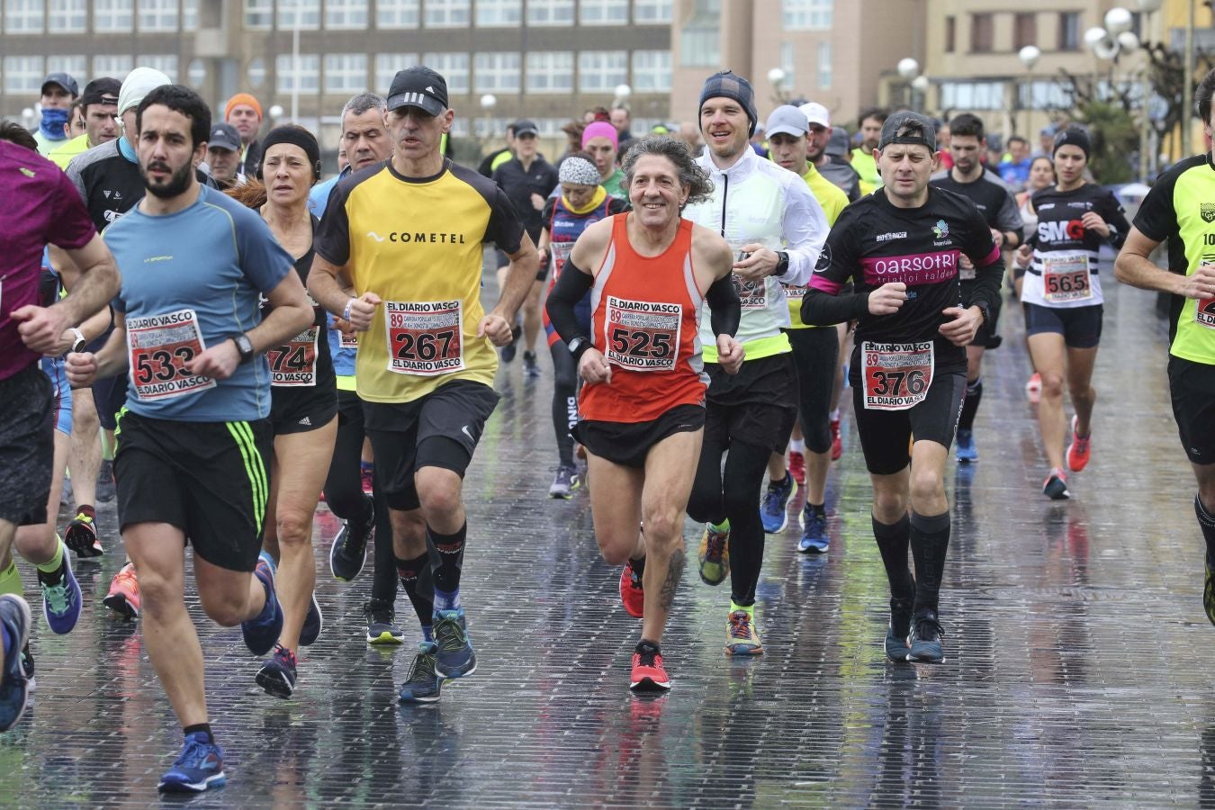 Lluvia, frío y triunfos muy reñidos en los 10 kilómetros de la Gimnástica de Ulía 
