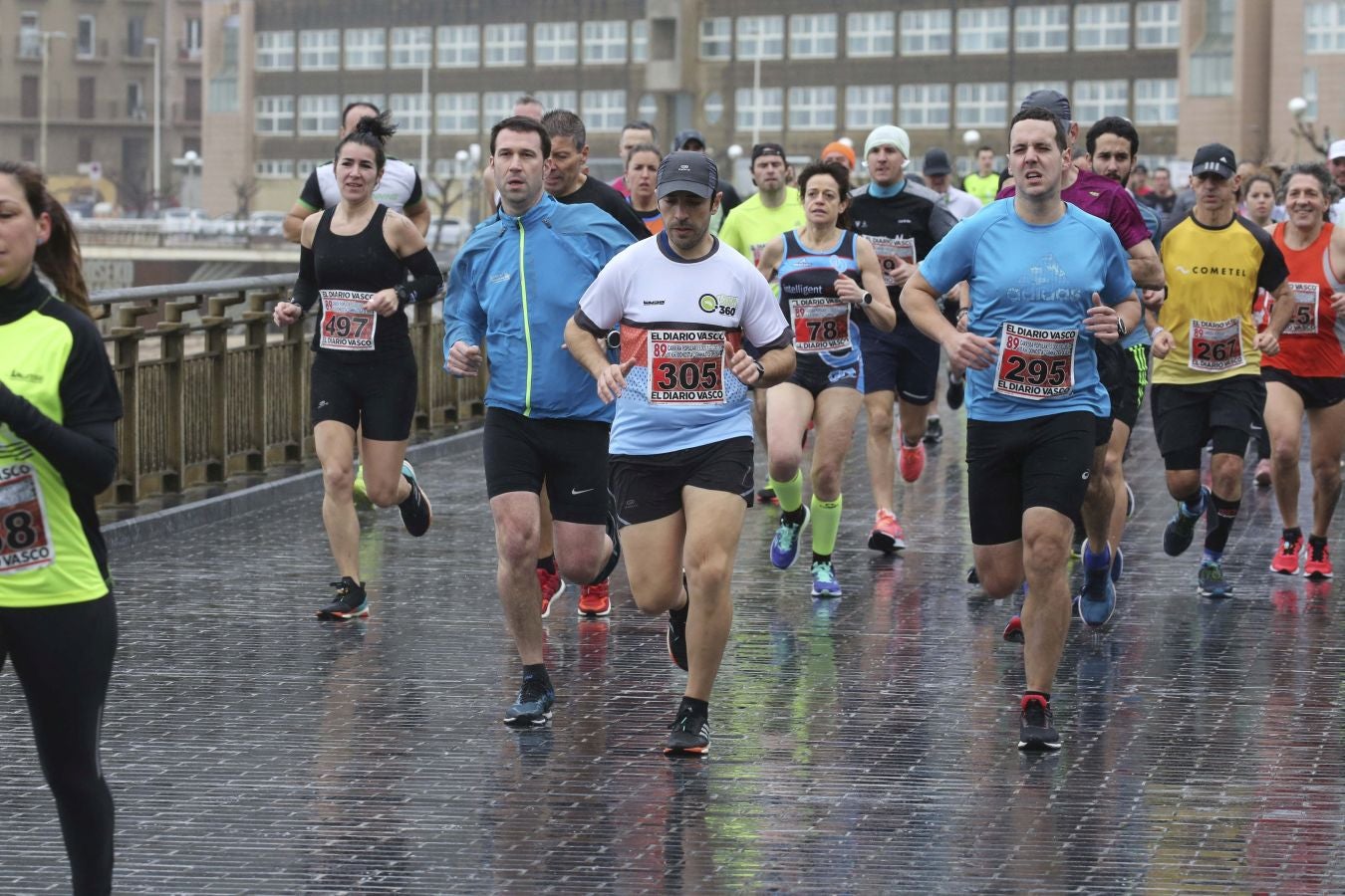 Lluvia, frío y triunfos muy reñidos en los 10 kilómetros de la Gimnástica de Ulía 
