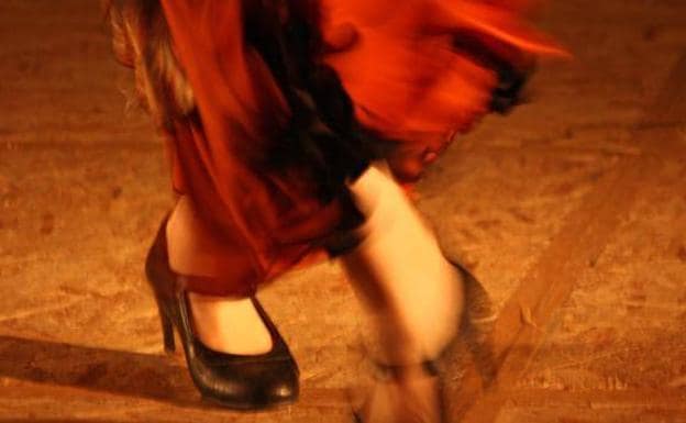 El «olefit» permite entrenar con los movimientos del flamenco.