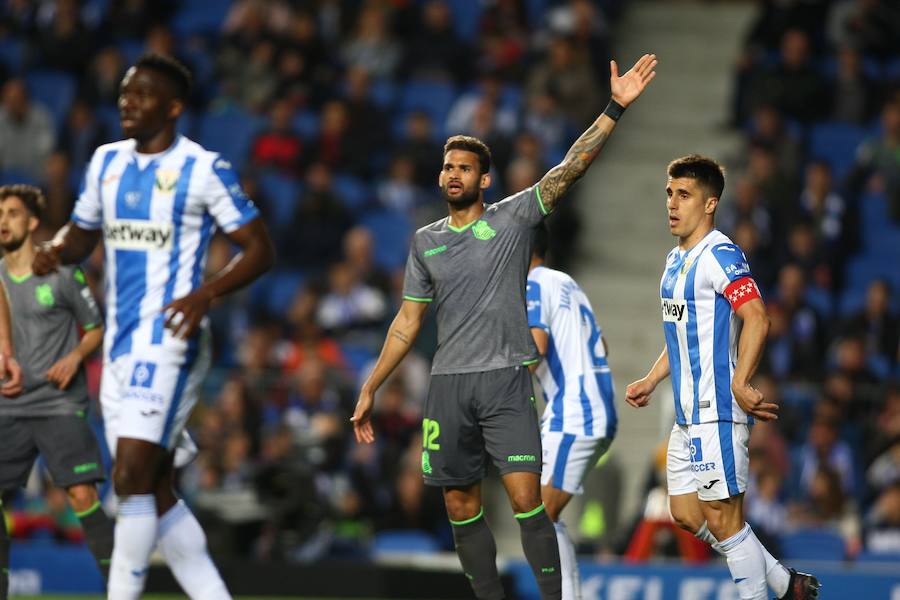 Las fotos más espectáculares del encuentro disputado en Anoeta entre Real Sociedad (esta vez con la segunda equipación) y el Leganés.