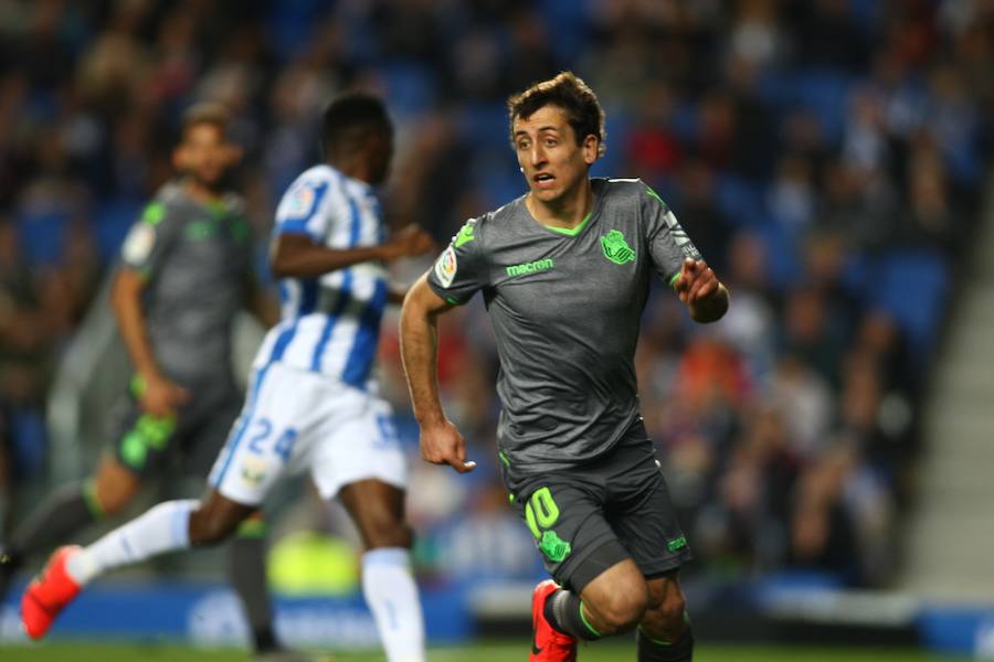 Las fotos más espectáculares del encuentro disputado en Anoeta entre Real Sociedad (esta vez con la segunda equipación) y el Leganés.