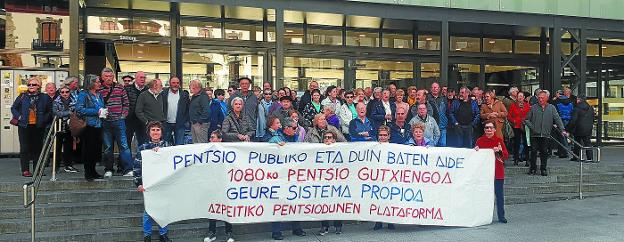 Otro lunes más, los pensionistas de Azpeitia unidos