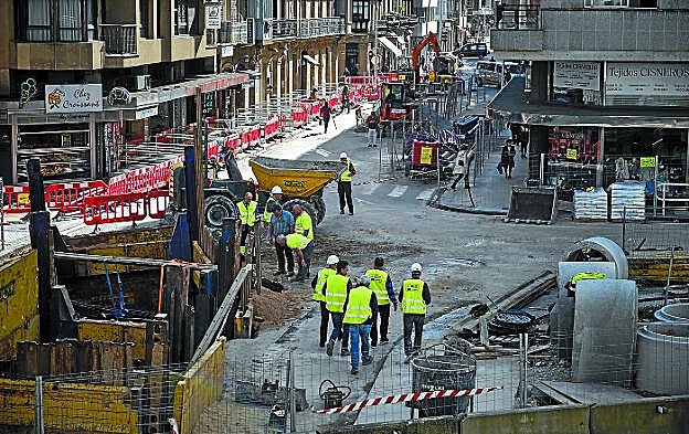 La vista que ofrecen las habitaciones del Hotel de Londres que dan a la plaza Xabier Zubiri. 