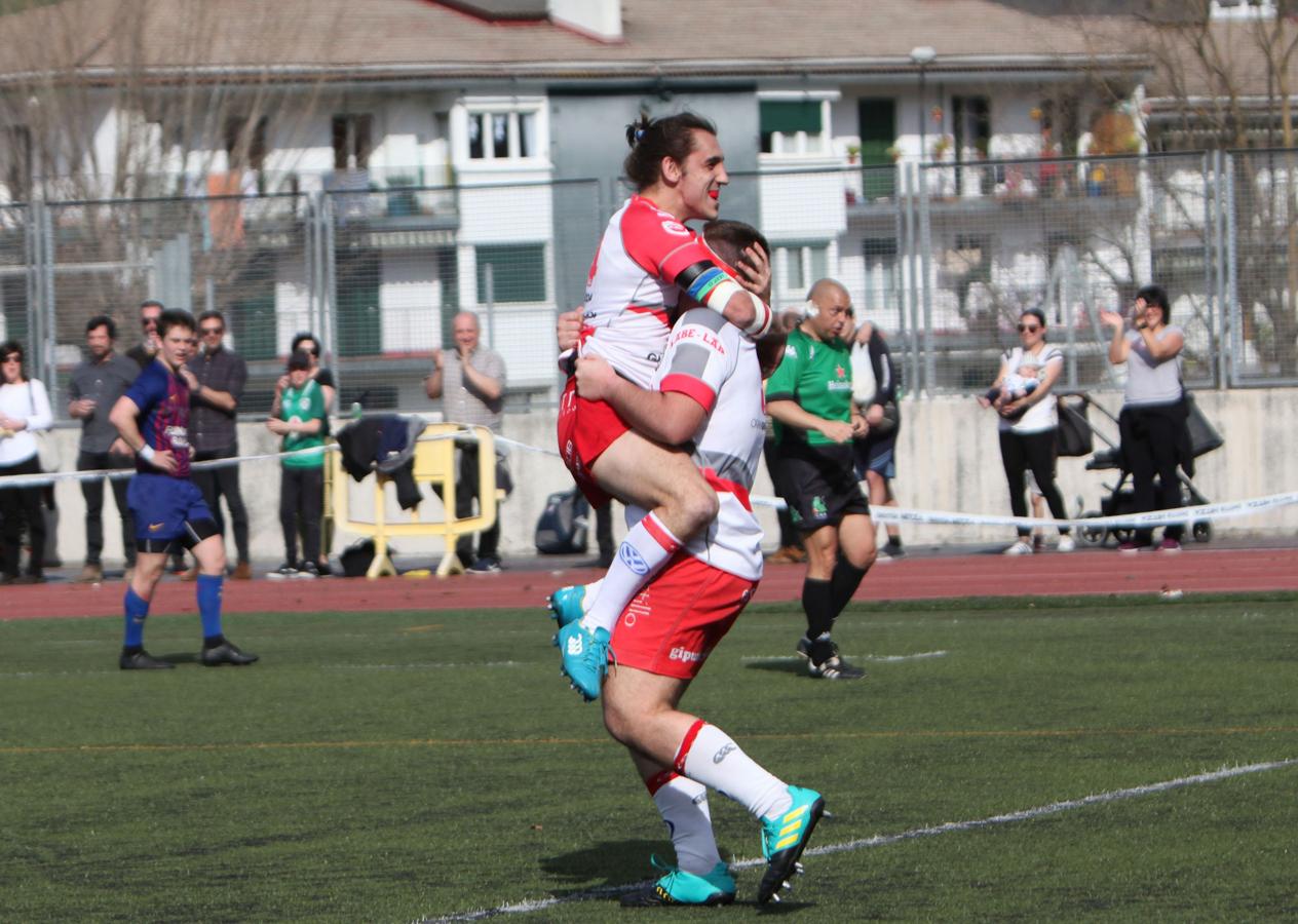Ampo Ordizia logra una importante victoria en Altamira, 40-13, ante el Barça Rugbi y da un paso de gigante para asegurarse el play off por el título. Los ordiziarras se mostraron superiores y al final de la primera parte habían decidido ya el marcador con un contundente 26-6.