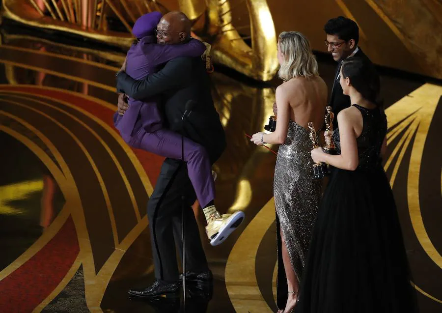 Spike Lee se abraza a Samuel L. Jackson.